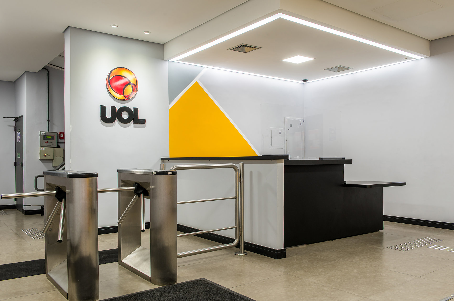 Novo escritório do UOL em São Paulo | Luciano Braz Fotografia